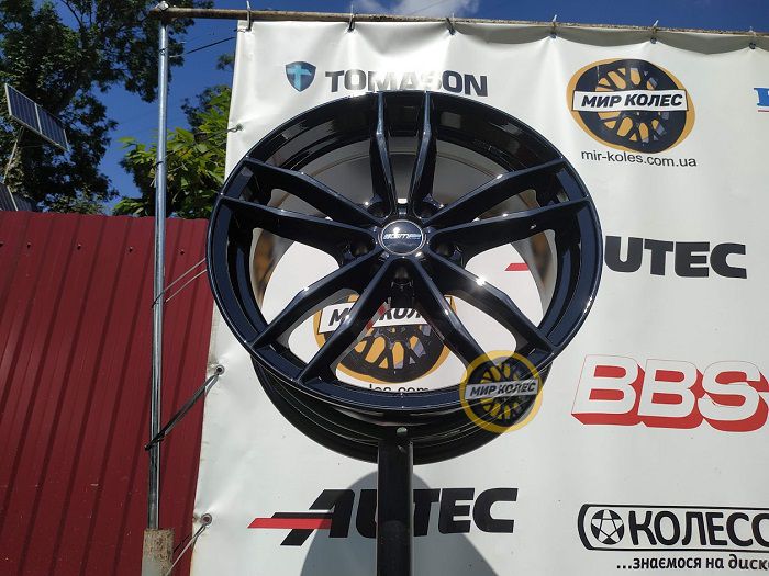 Gmp Italia Swan Black glossy